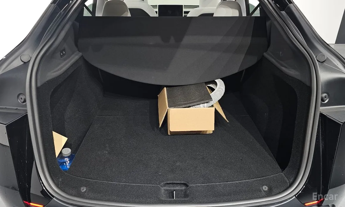 Фото 20 - Tesla Model Y