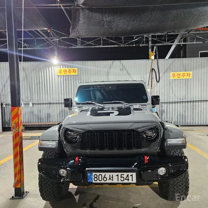 Фото 1 - Jeep Gladiator