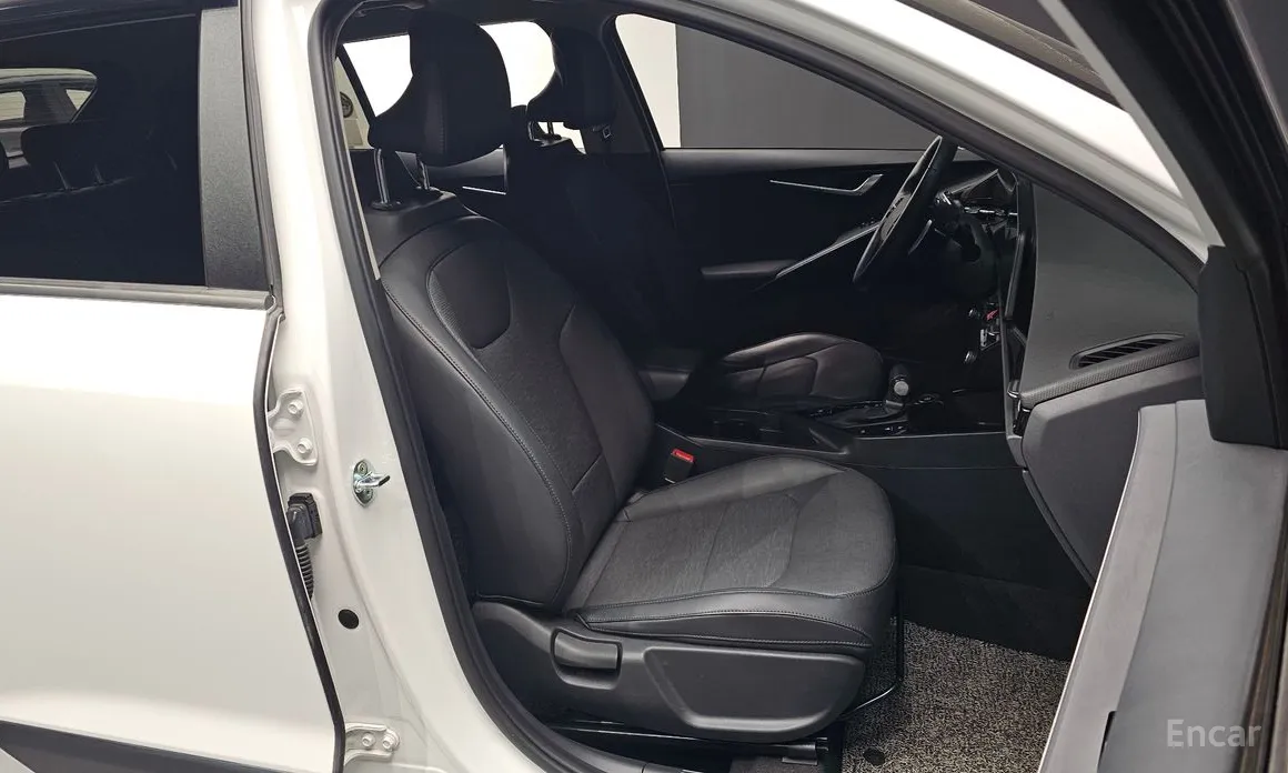 Фото 10 - Kia Niro