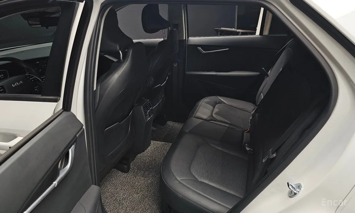 Фото 12 - Kia Niro