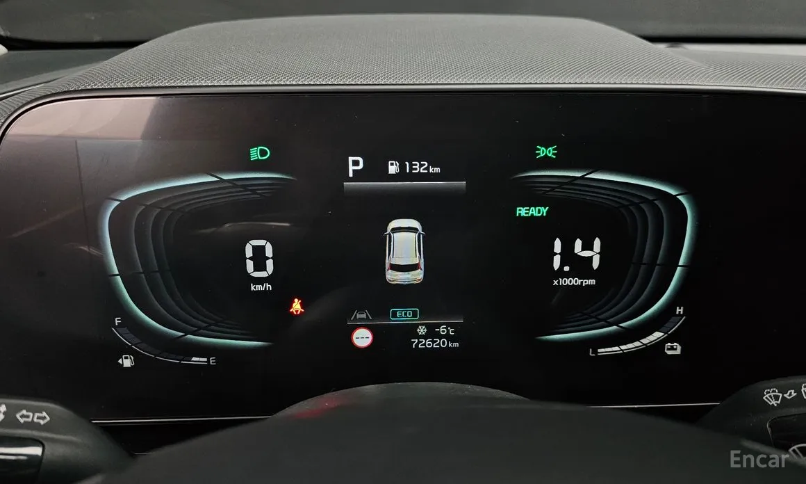 Фото 8 - Kia Niro