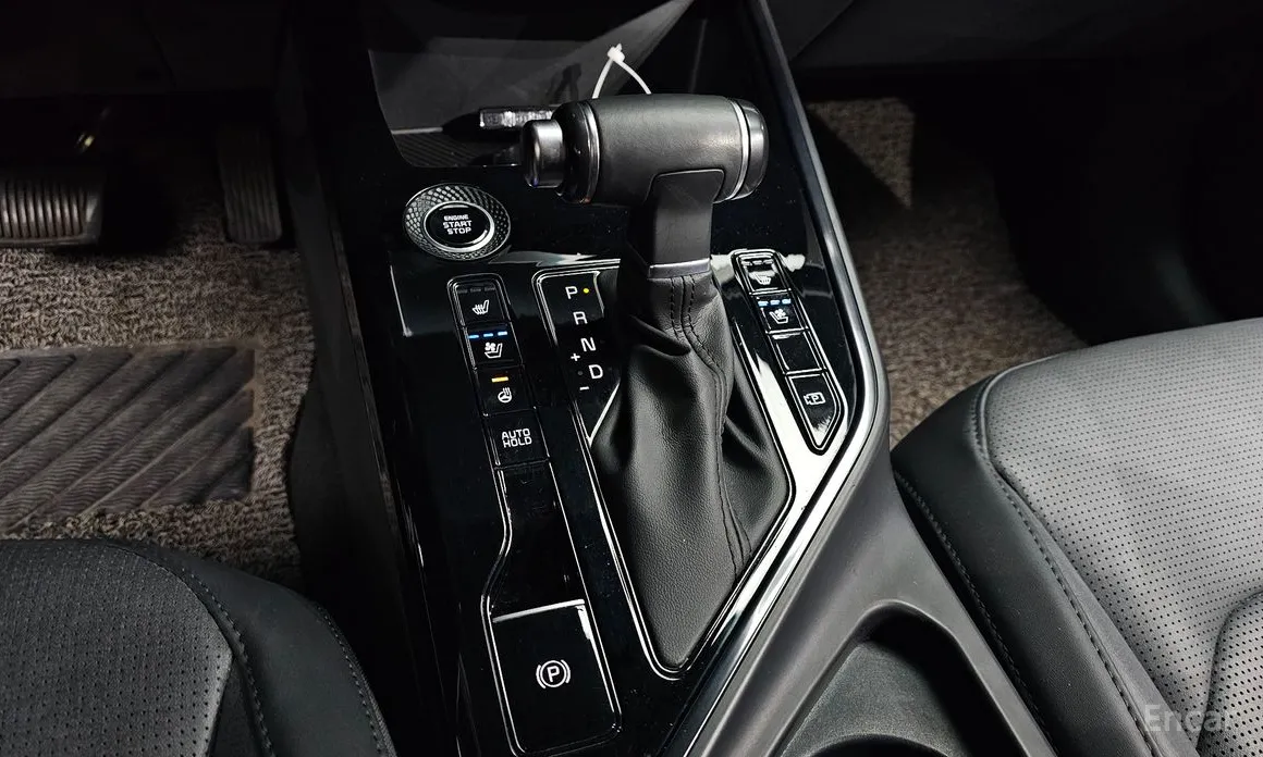 Фото 9 - Kia Niro