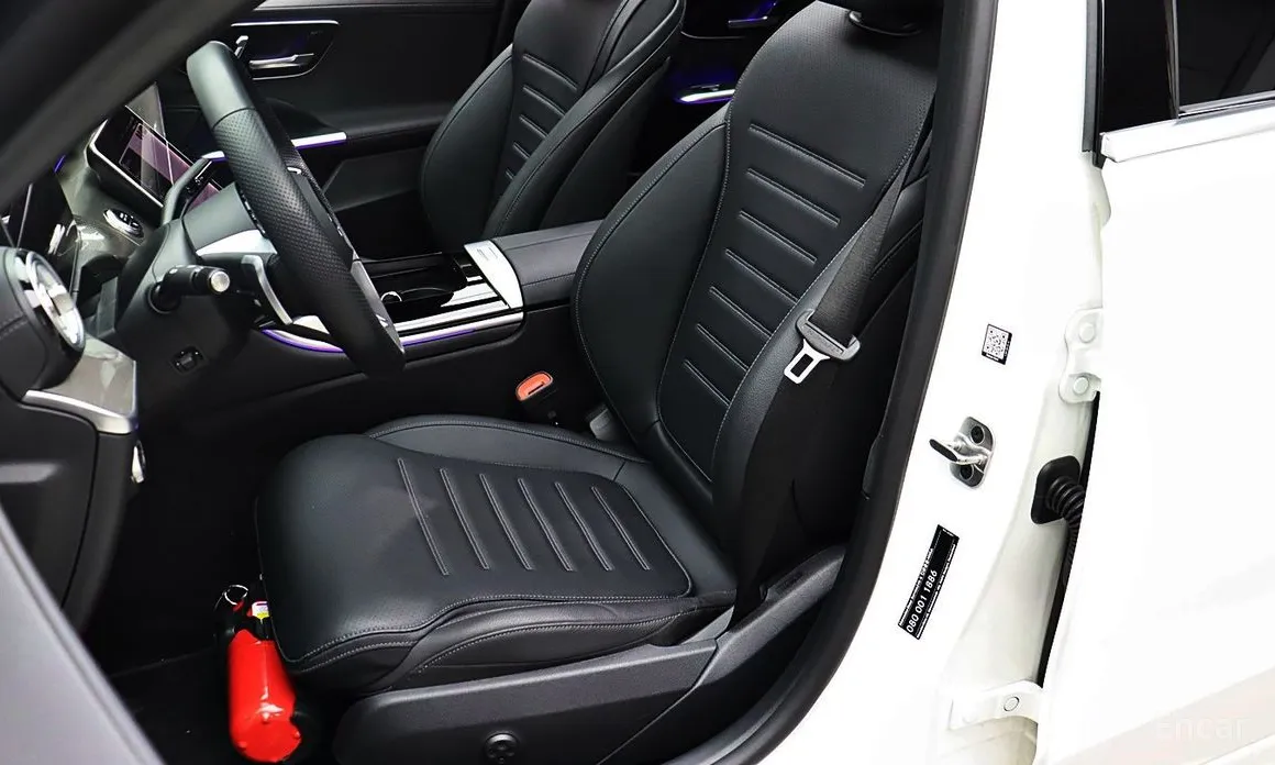 Фото 10 - Mercedes-Benz C-Class