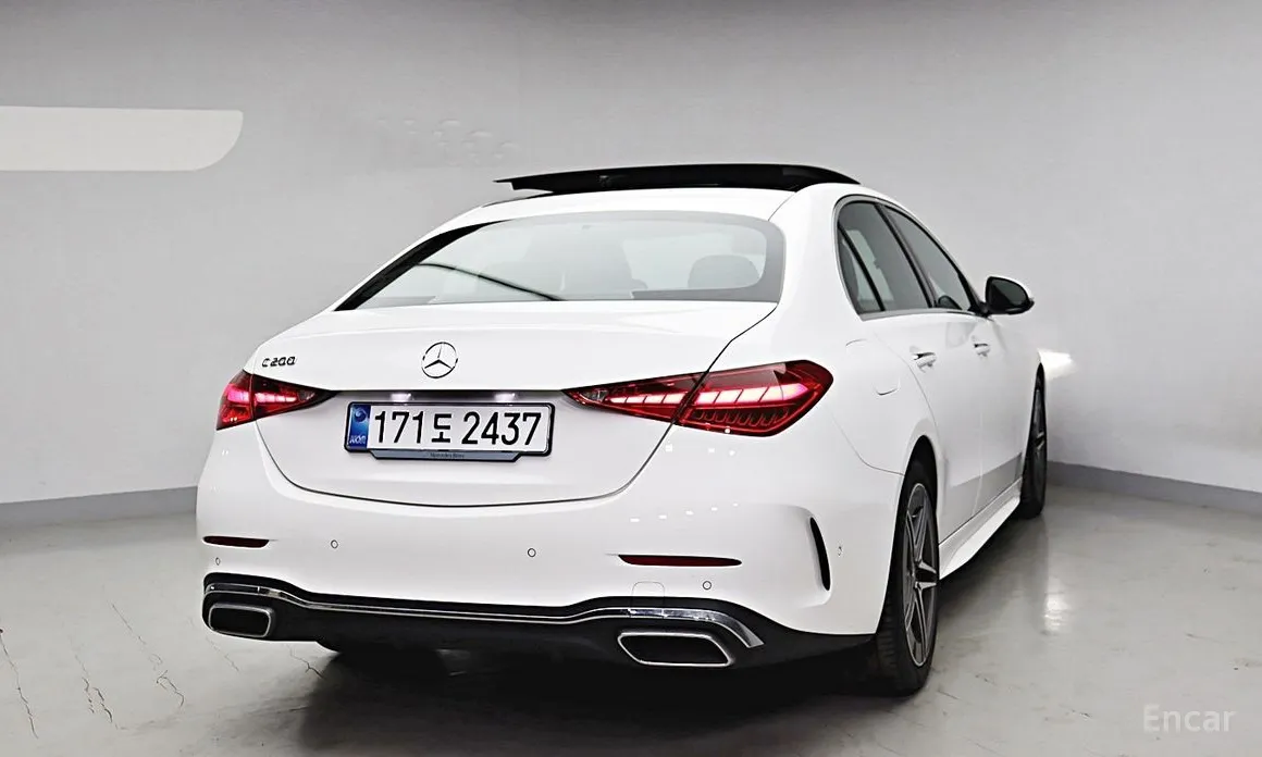 Фото 4 - Mercedes-Benz C-Class