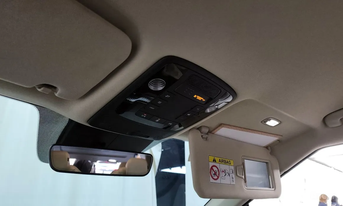 Фото 17 - Kia Carnival