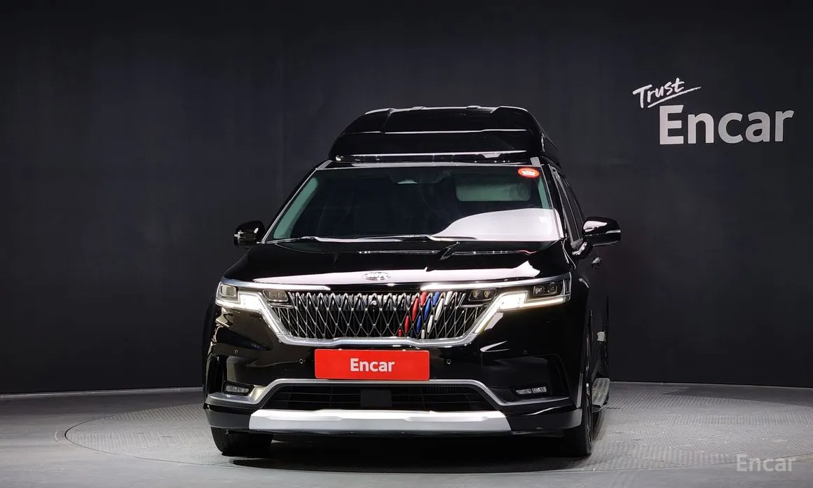 Фото 3 - Kia Carnival