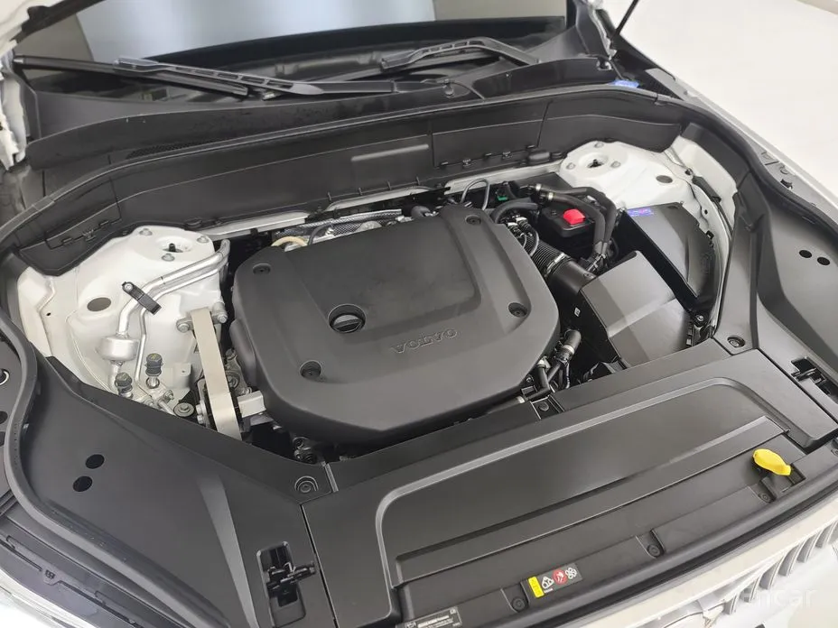 Фото 6 - Volvo XC90