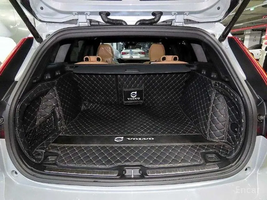 Фото 17 - Volvo V60