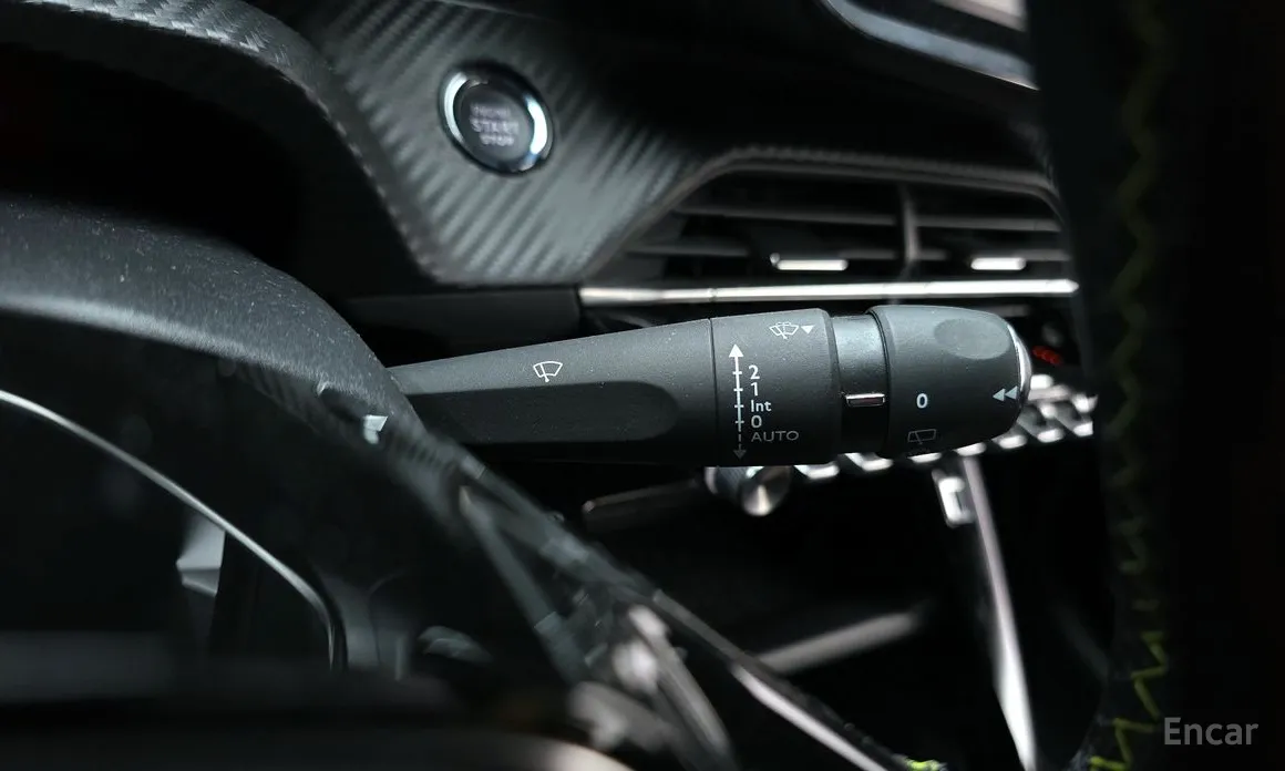 Фото 18 - Peugeot 208