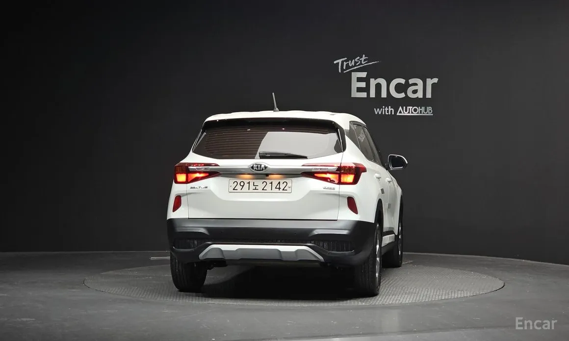 Фото 4 - Kia Seltos