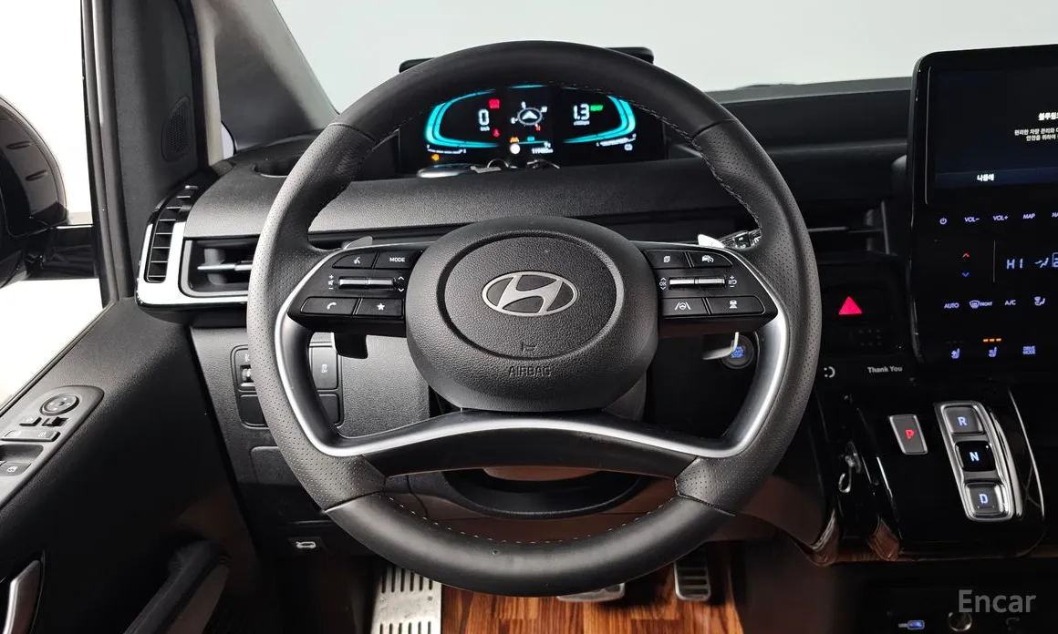 Фото 13 - Hyundai Staria