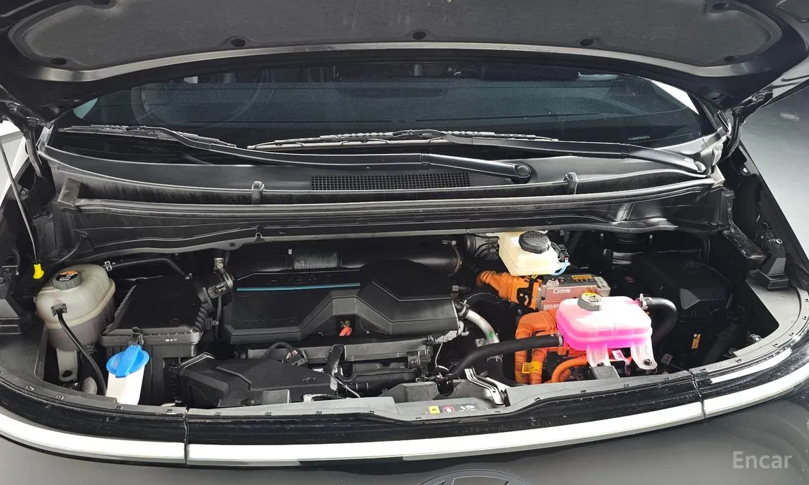 Фото 6 - Hyundai Staria