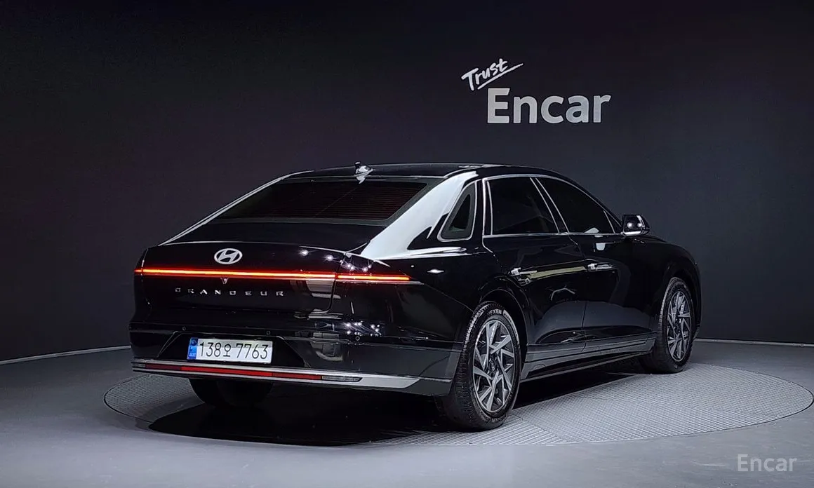 Фото 2 - Hyundai Grandeur