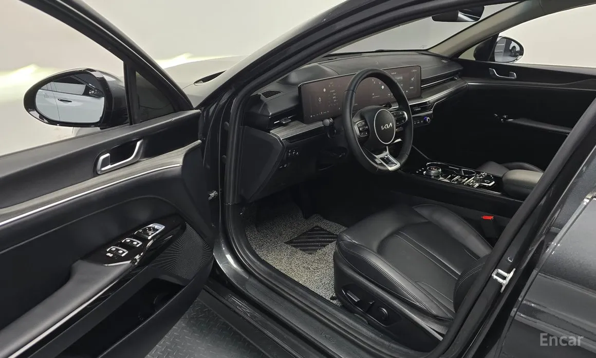 Фото 11 - Kia K5