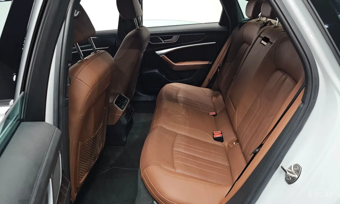 Фото 12 - Audi A6