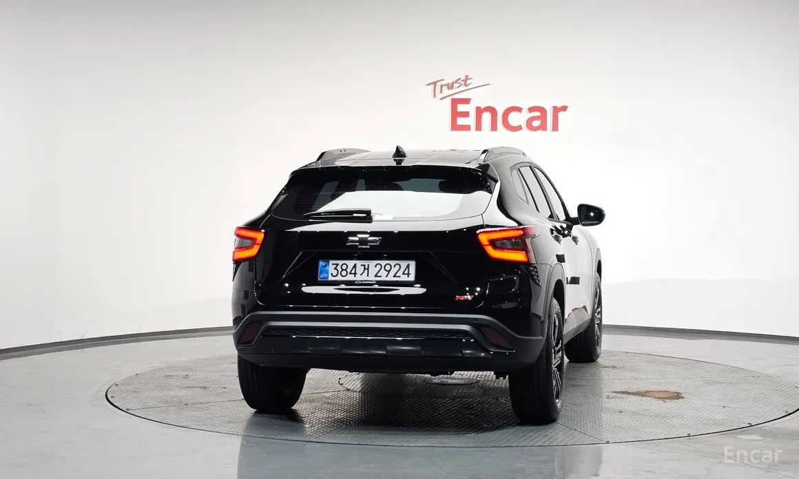 Фото 4 - Chevrolet Trax