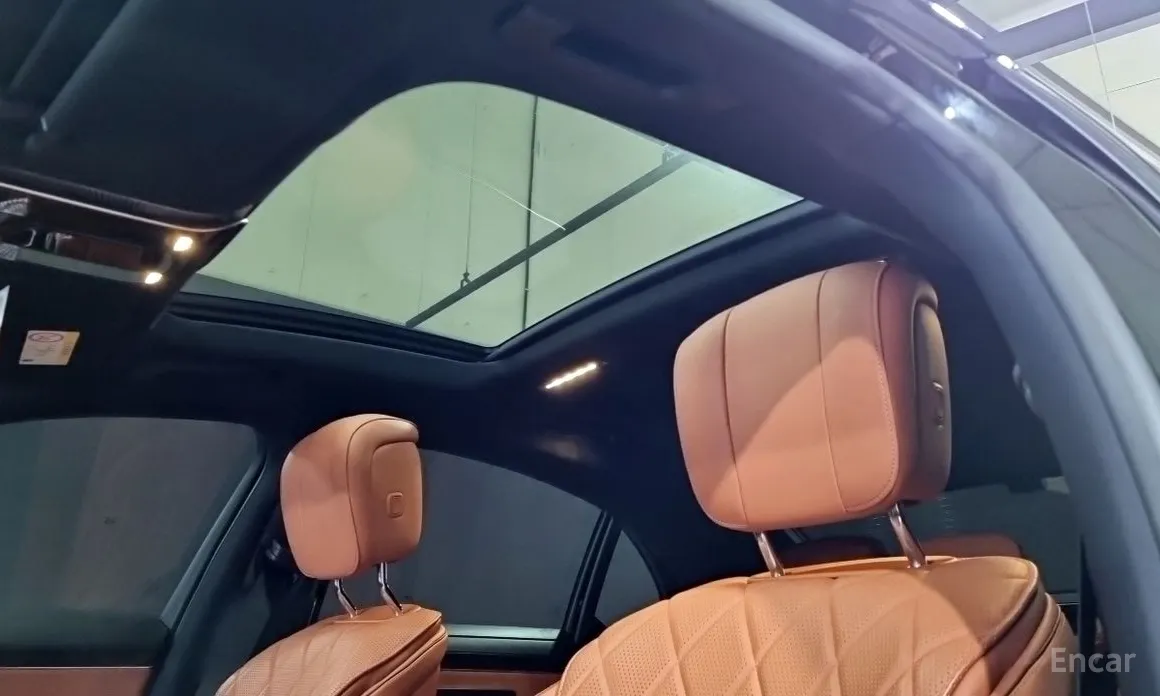 Фото 14 - Mercedes-Benz S-Class