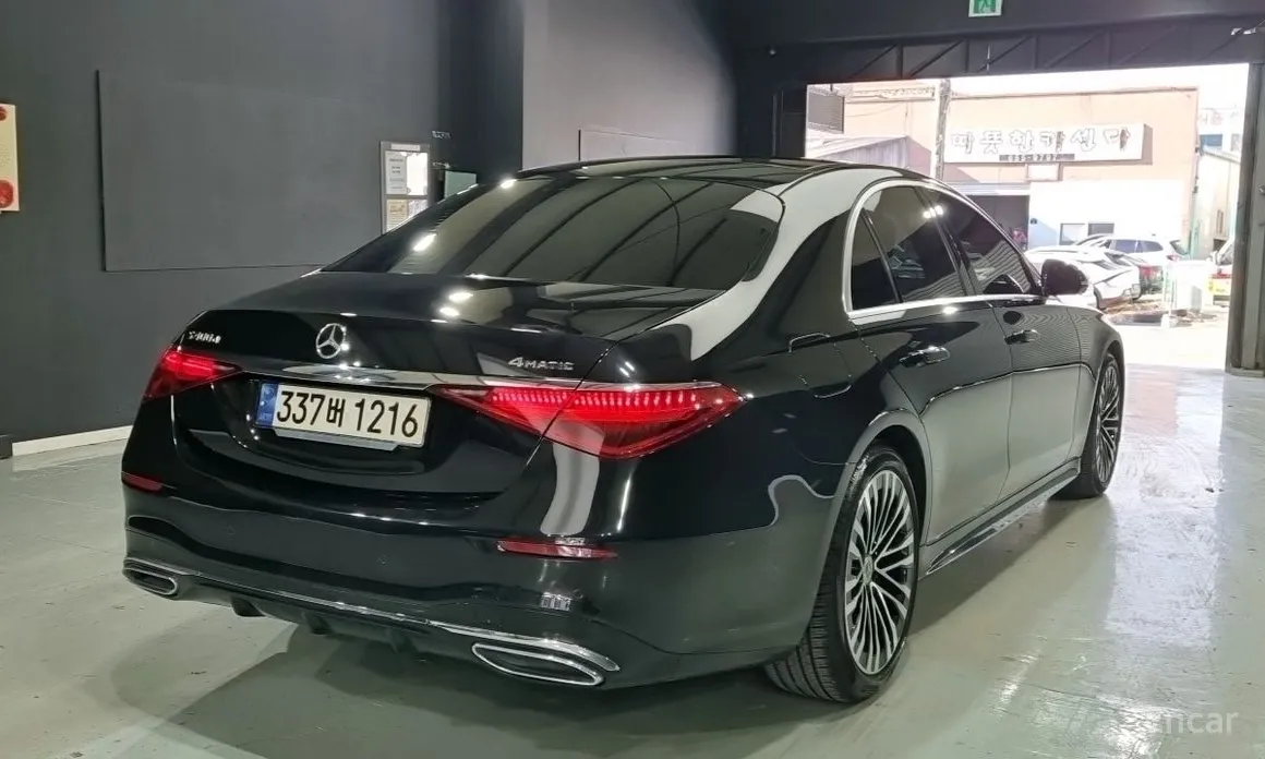 Фото 3 - Mercedes-Benz S-Class