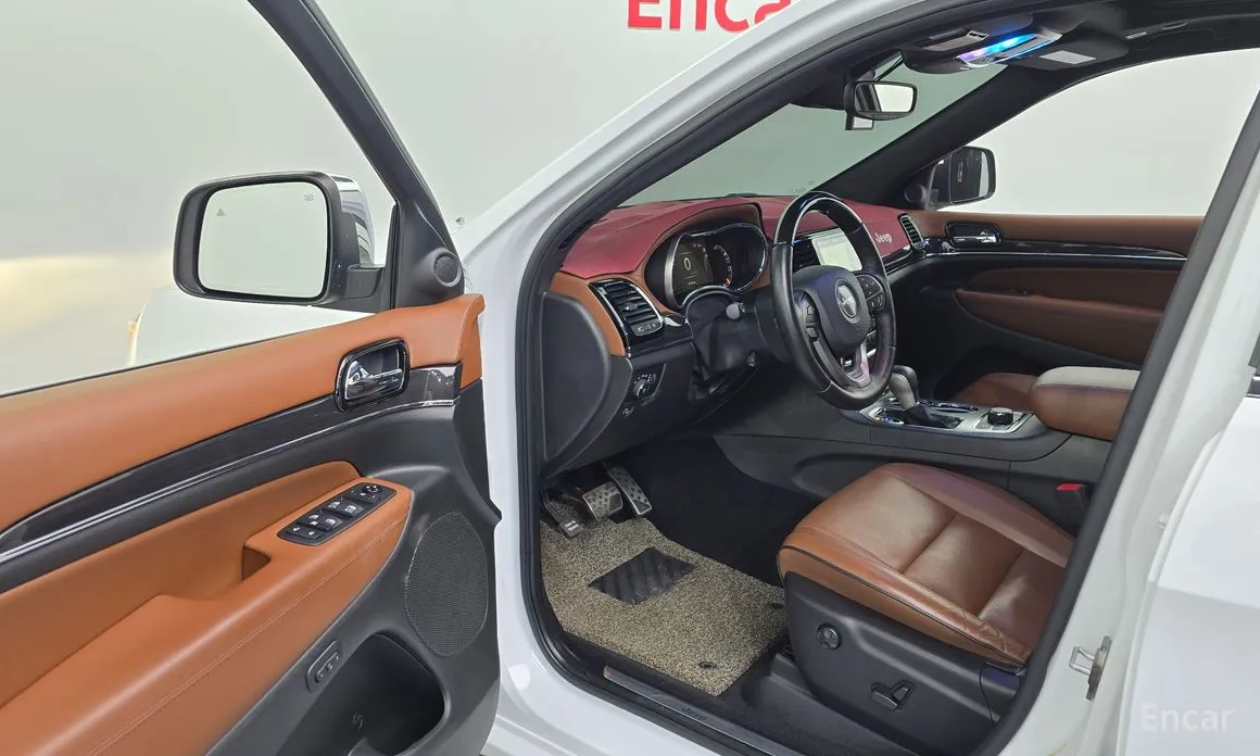 Фото 10 - Jeep Cherokee