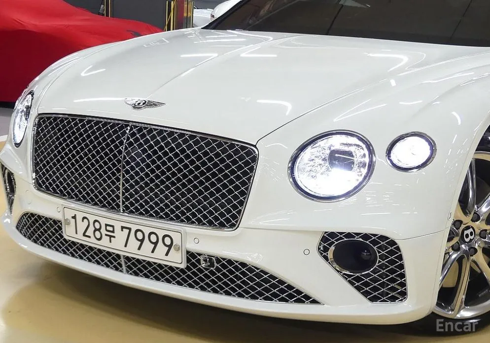 Фото 13 - Bentley Continental GT