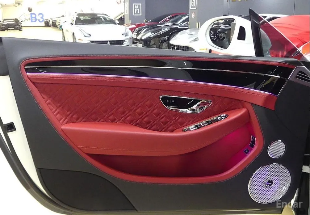 Фото 16 - Bentley Continental GT