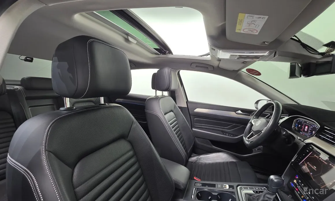 Фото 12 - Volkswagen Passat