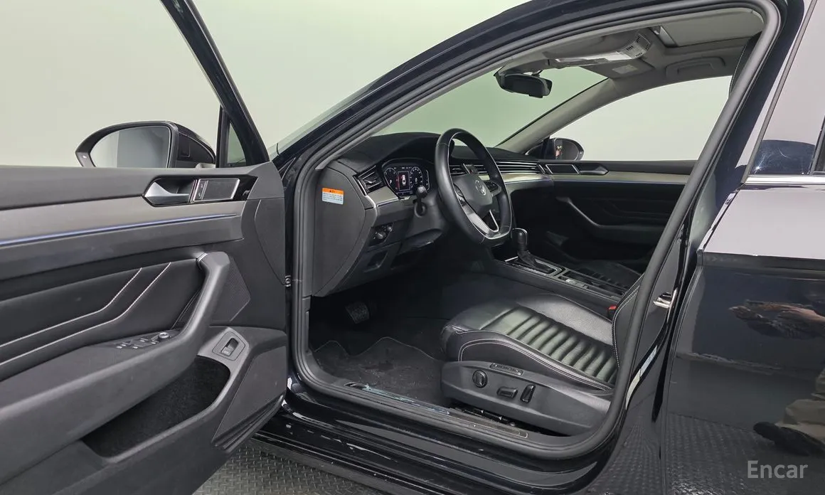 Фото 13 - Volkswagen Passat