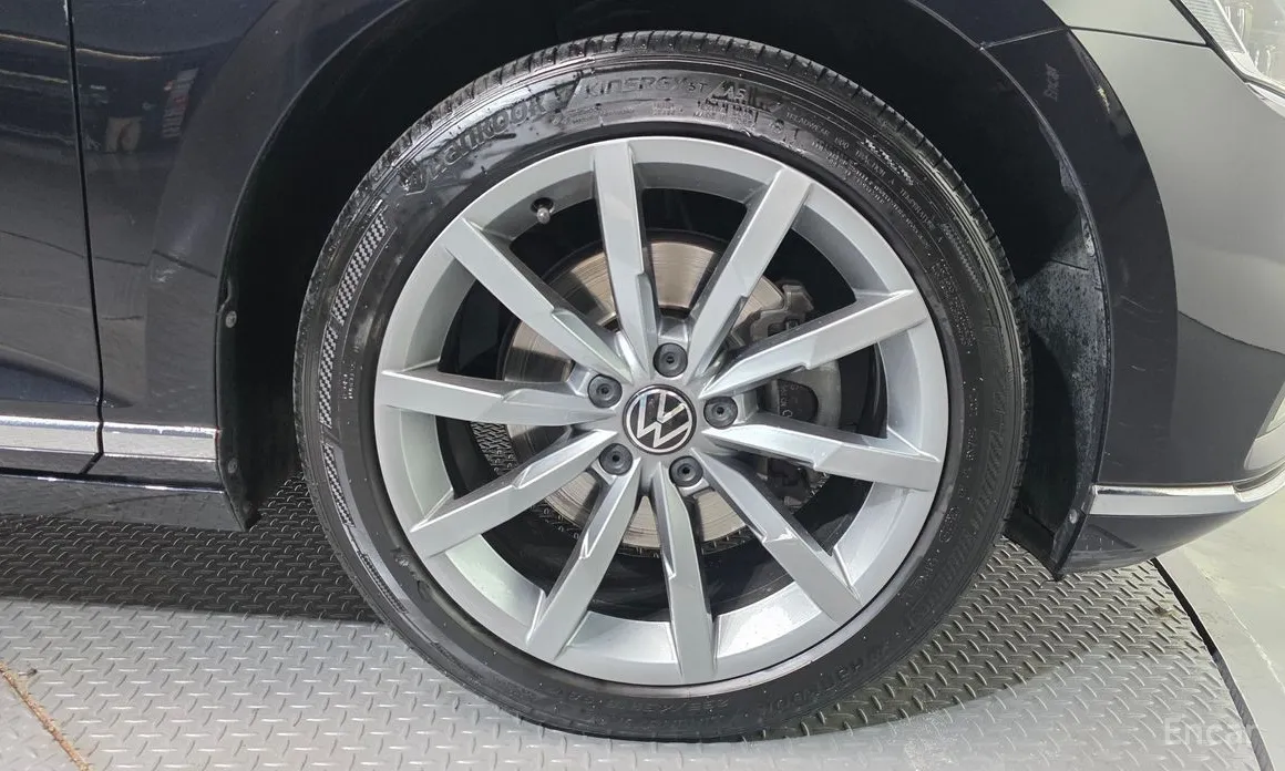 Фото 5 - Volkswagen Passat