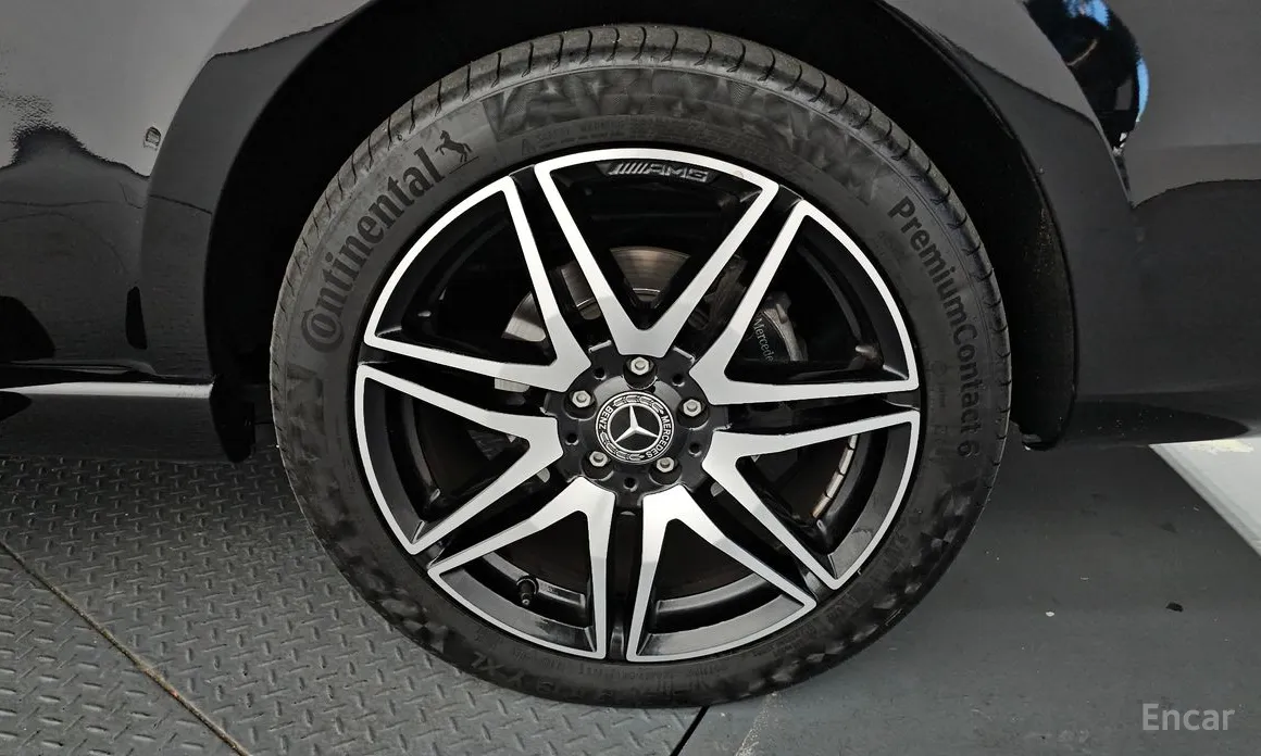 Фото 5 - Mercedes-Benz V-Class