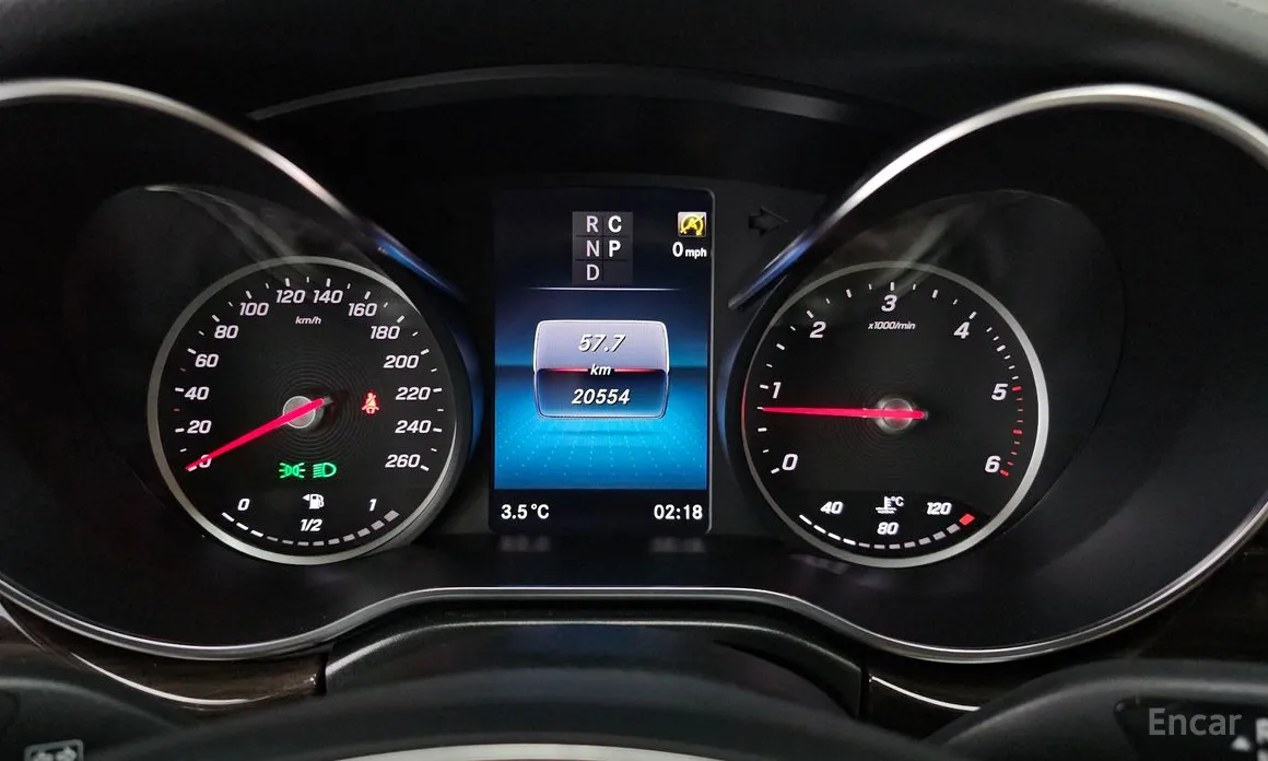 Фото 8 - Mercedes-Benz V-Class