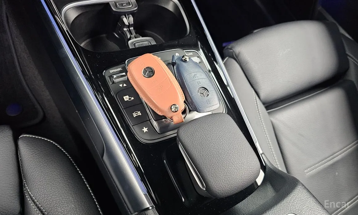 Фото 9 - Mercedes-Benz EQB