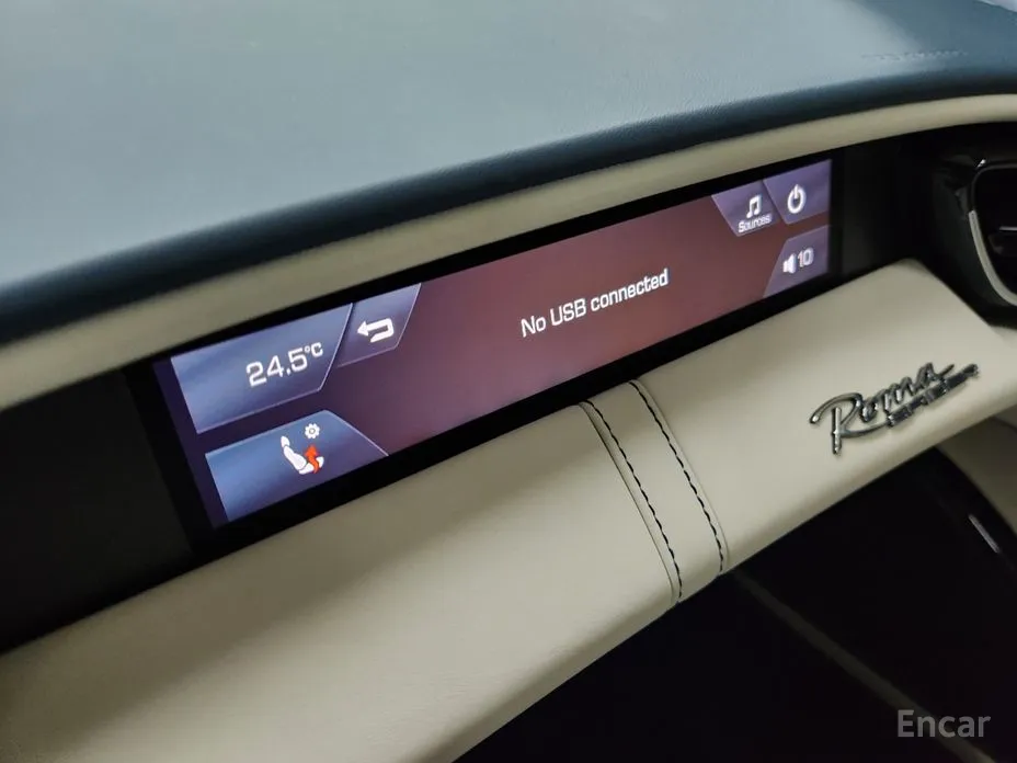 Фото 15 - Ferrari Roma