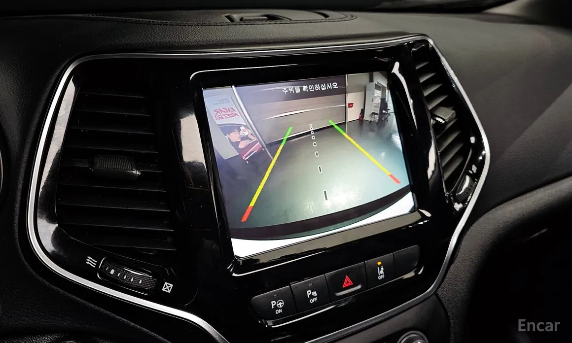 Фото 16 - Jeep Cherokee