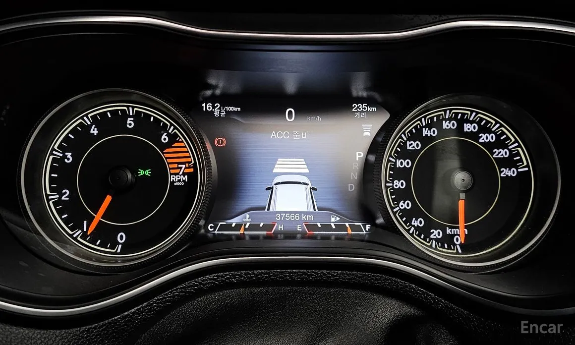 Фото 8 - Jeep Cherokee