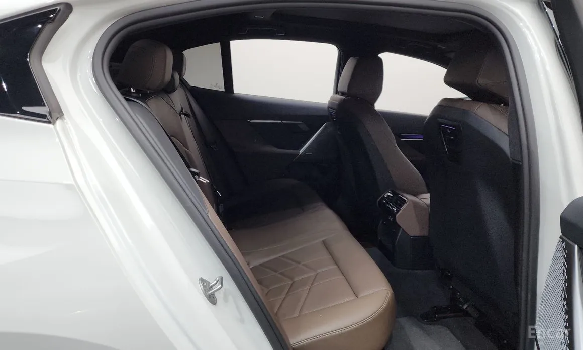 Фото 12 - BMW 5 Series