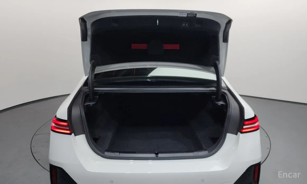 Фото 20 - BMW 5 Series