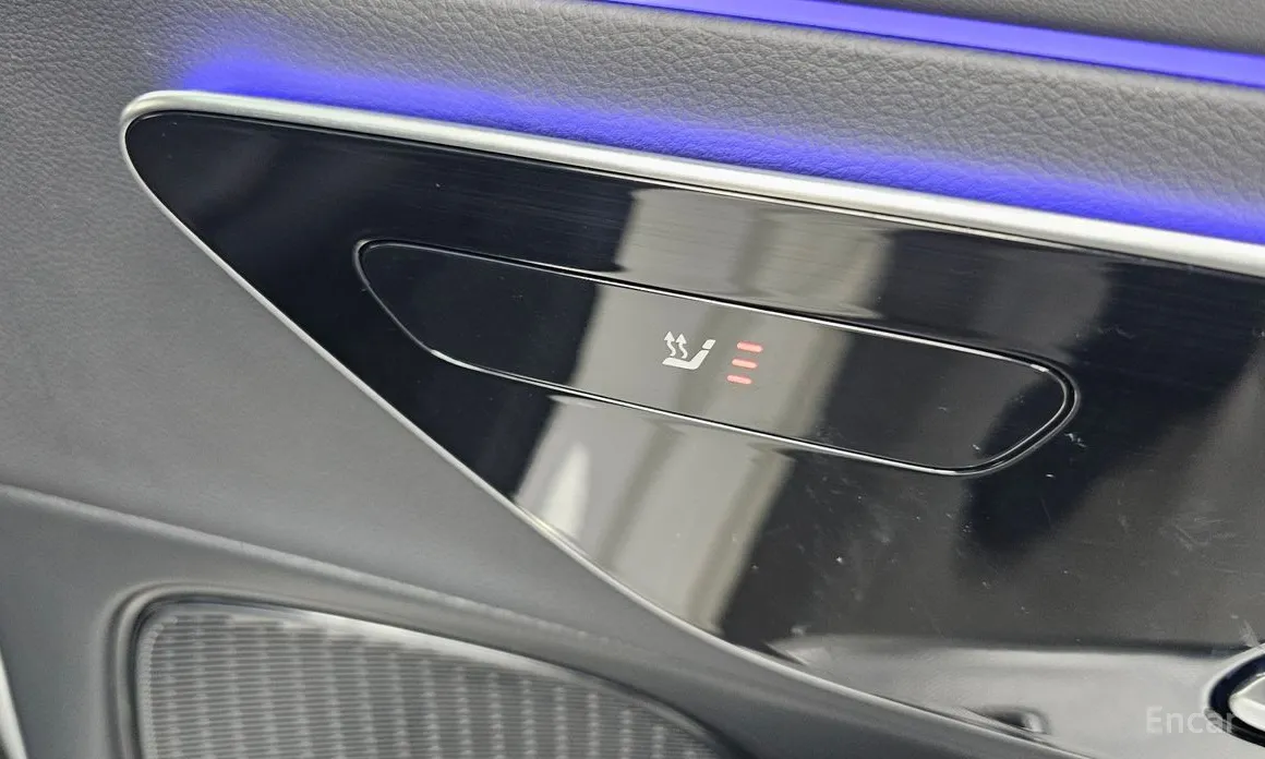 Фото 18 - Mercedes-Benz E-Class