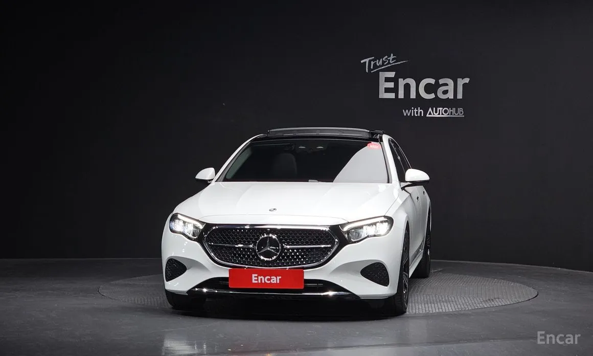 Фото 3 - Mercedes-Benz E-Class