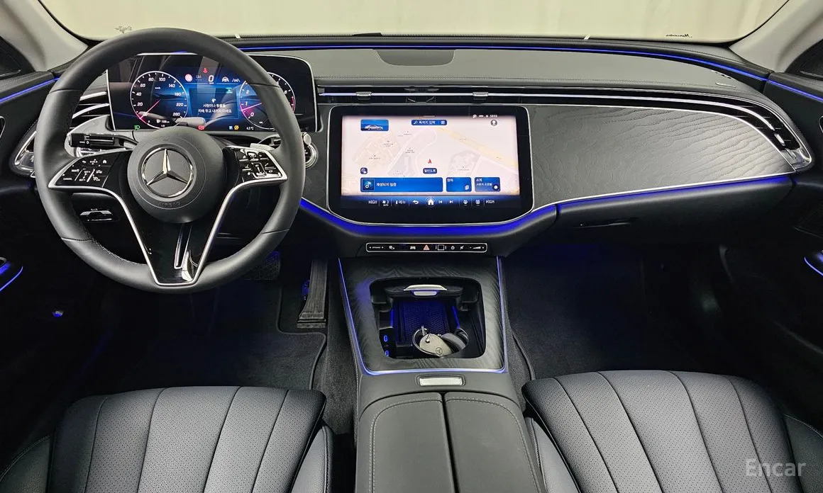 Фото 7 - Mercedes-Benz E-Class