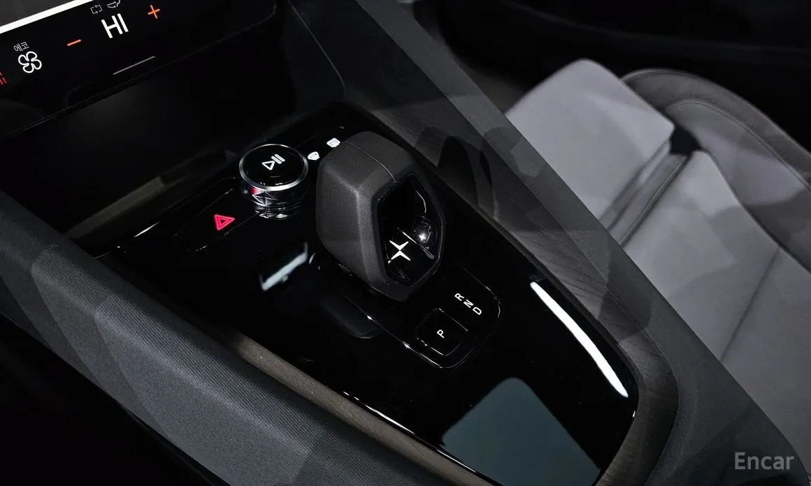 Фото 9 - Polestar 2