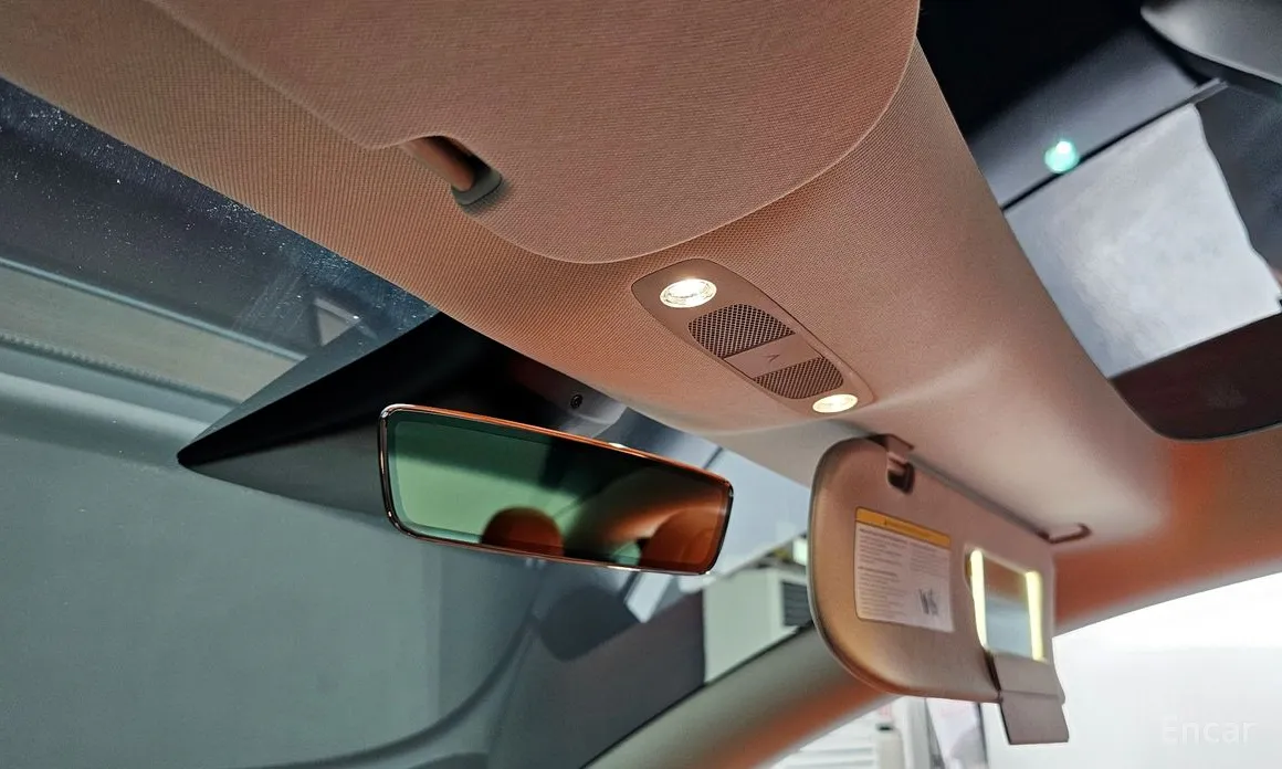 Фото 17 - Tesla Model 3