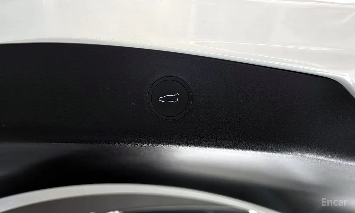 Фото 18 - Tesla Model 3