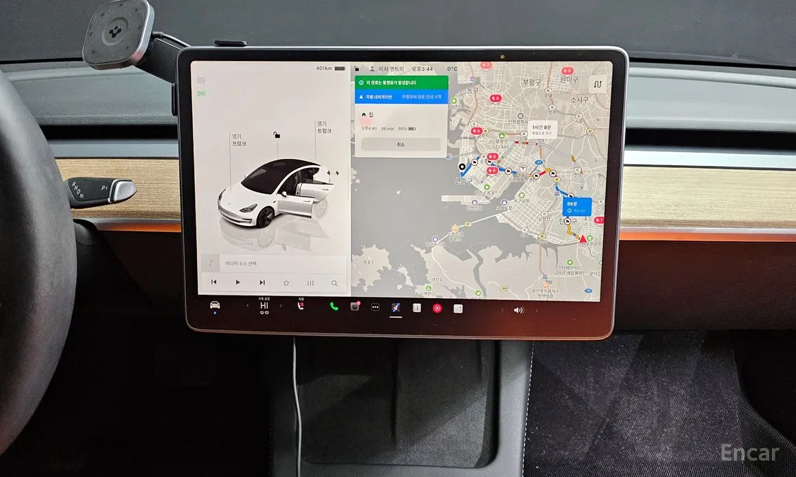 Фото 19 - Tesla Model 3