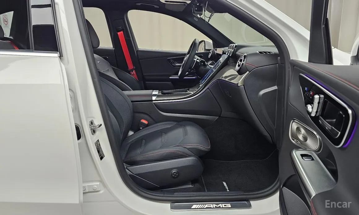 Photo 11 - Mercedes-Benz GLC-Class