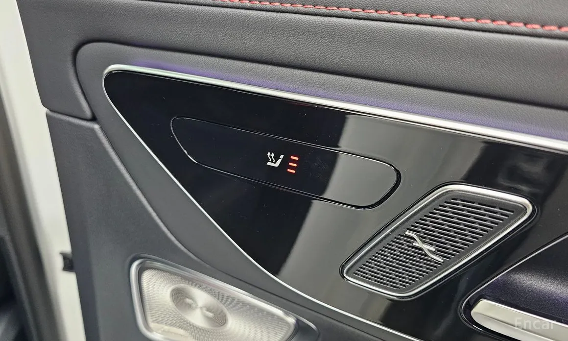 Photo 18 - Mercedes-Benz GLC-Class