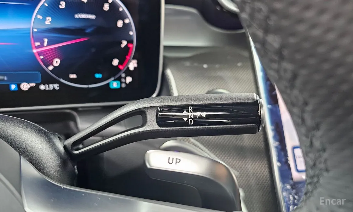 Photo 9 - Mercedes-Benz GLC-Class