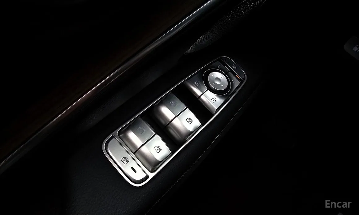 Фото 16 - Kia K9