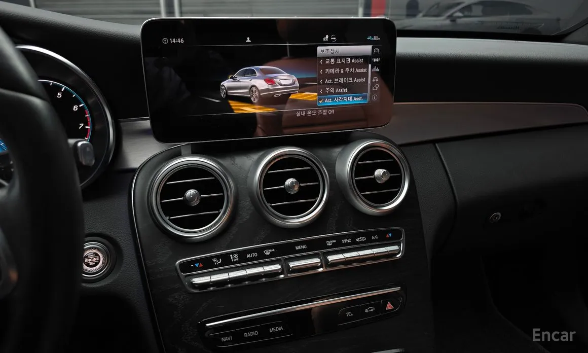 Фото 15 - Mercedes-Benz C-Class