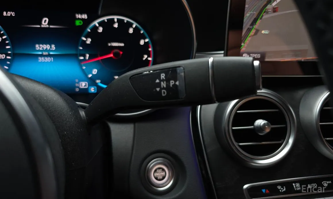 Фото 9 - Mercedes-Benz C-Class