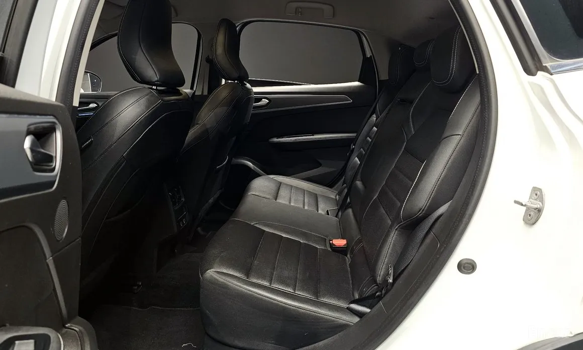 Фото 12 - Renault XM3